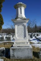 John Weare & Harriette Sherman (Bouton) Noyes gravestone