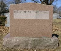 Forrest E. Noyes gravestone