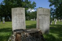 Moses & Sally (Wyatt) Noyes, Jr. gravestones