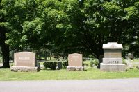 William O. Noyes family gravestones